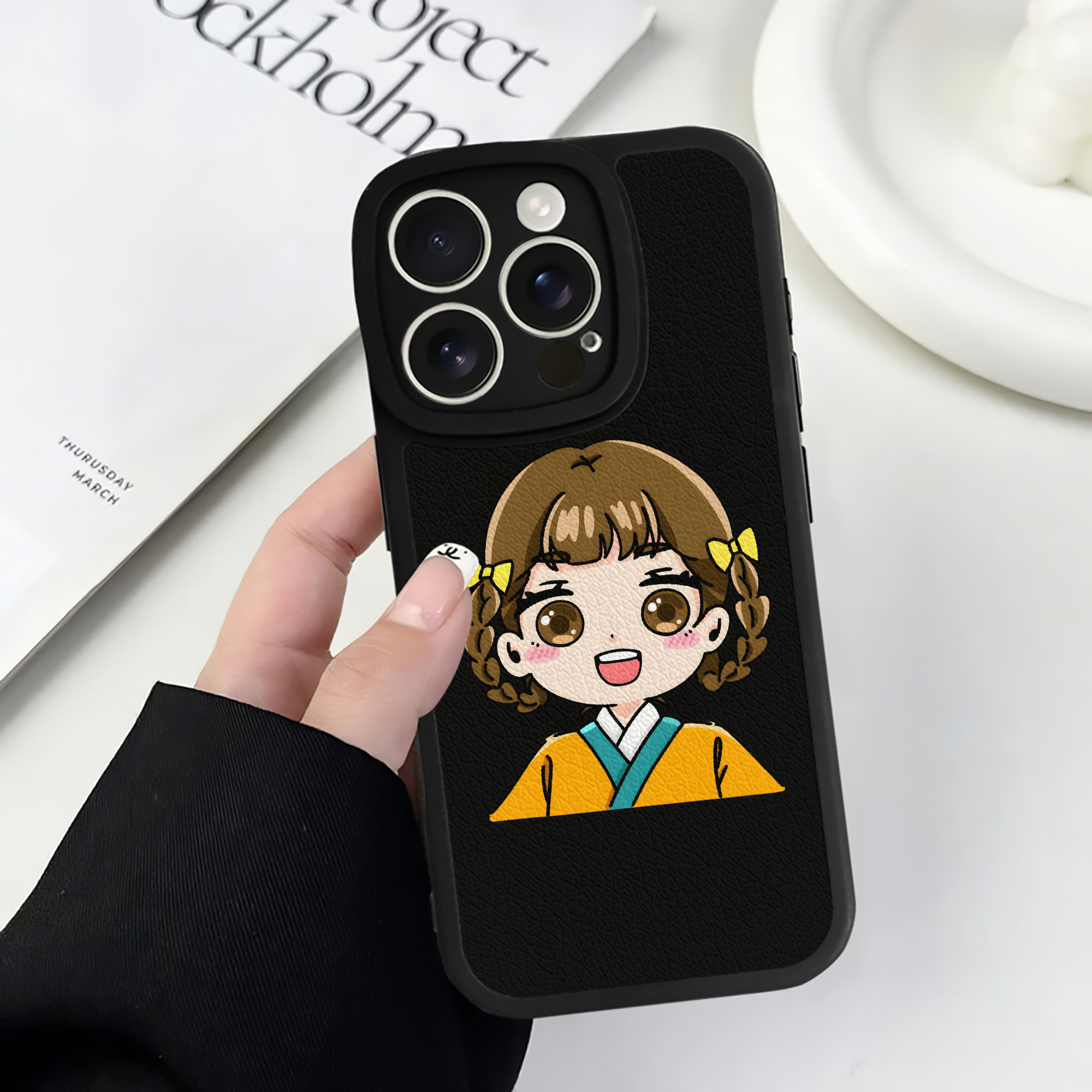 薬屋のひとりごと The Apothecary Diaries 【iPhone 16シリーズ対応】シリコンスマホケース（レザー調） 材質：シリコン